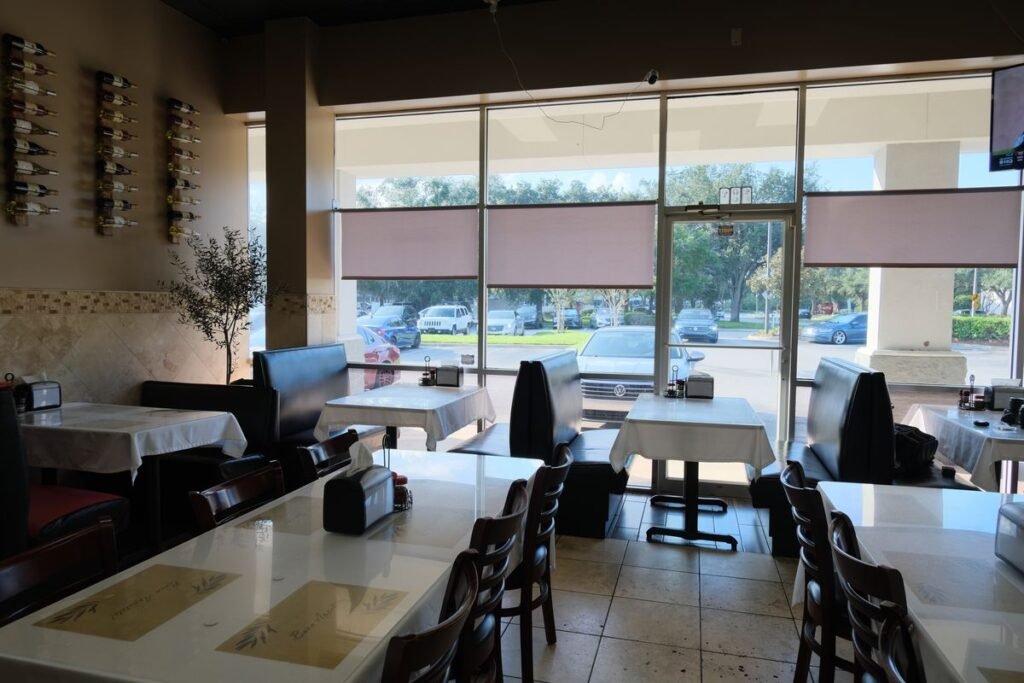 Vinos pizza dine in