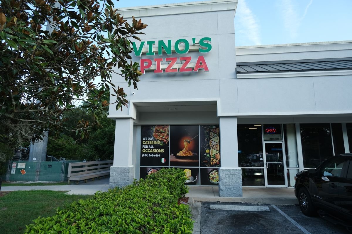 Vinos Pizza and Italian food